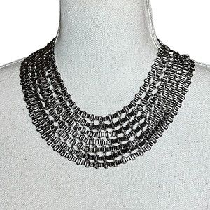 BCBGMAXAZRIA: Chunky Chain Mail Statement Necklace- Silver